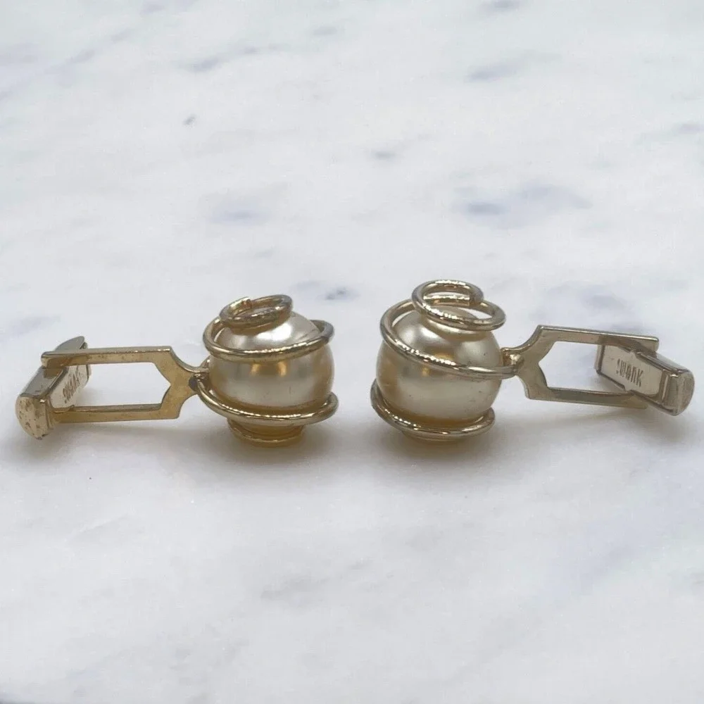 Vintage Mens Swank Light Gold Tone Large Pearl Spiral Round Cufflinks